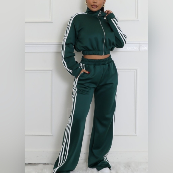 027. STRIPE TRACK SUIT - Picture 3 of 4